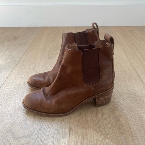 Madewell Frankie Chelsea Brown Leather Ankle Heeled Booties Size 7 - Picture 3 of 7
